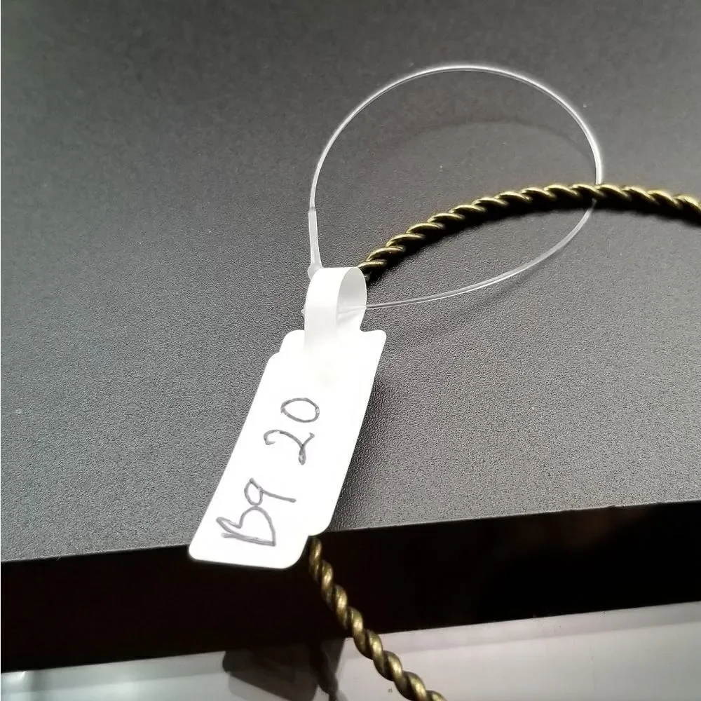 Barbed wire twist bracelet B920